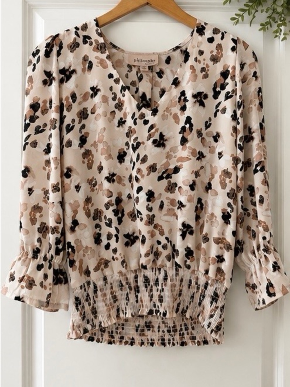 Philosophy Republic Clothing M Floral Smocked Waist Blouse Bell Sleeve Top